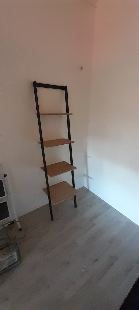 Wandkastje en staand wandmeubel