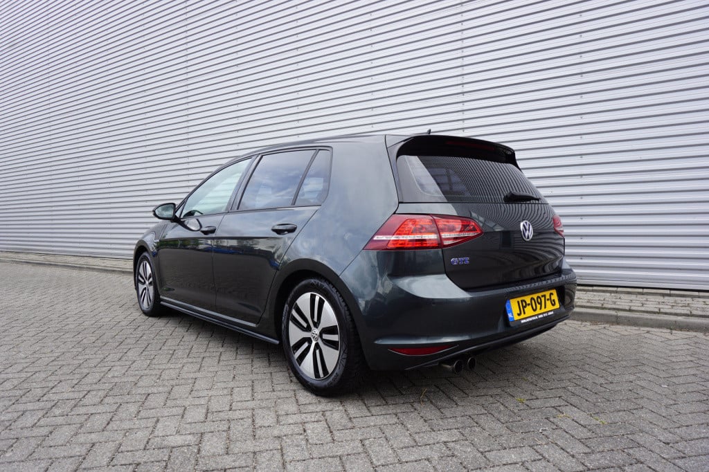 Volkswagen Golf 1.4 tsi gte airco / navi / stoelverw. / acc / parkeers. / e