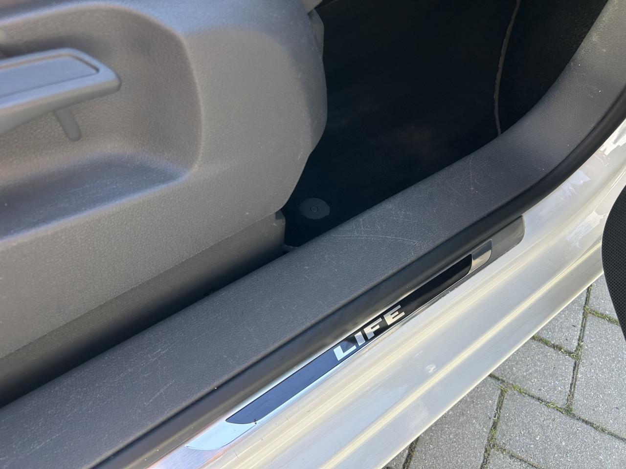 Volkswagen Touran 1.2 TSI LIFE BlueMotion|APK|CRUISE CONTR|