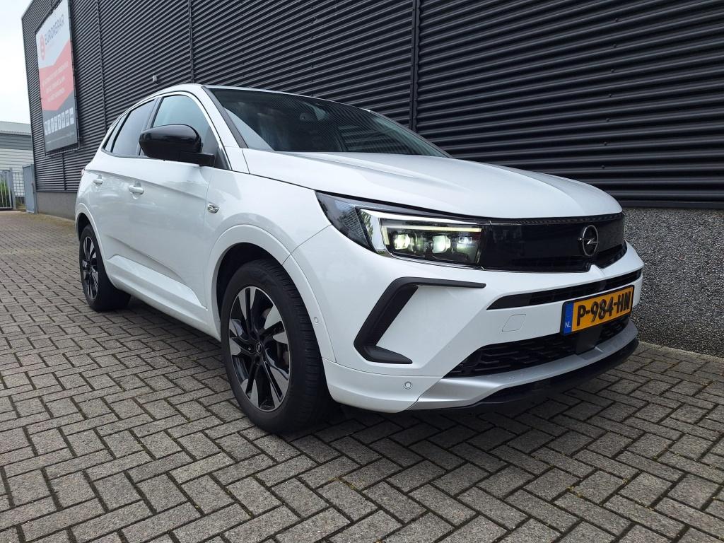 Opel Grandland 1.2 turbo 130pk elegance