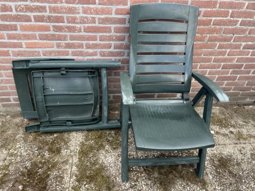 2 x Tuinstoel met verteerbaar leuning als nieuw