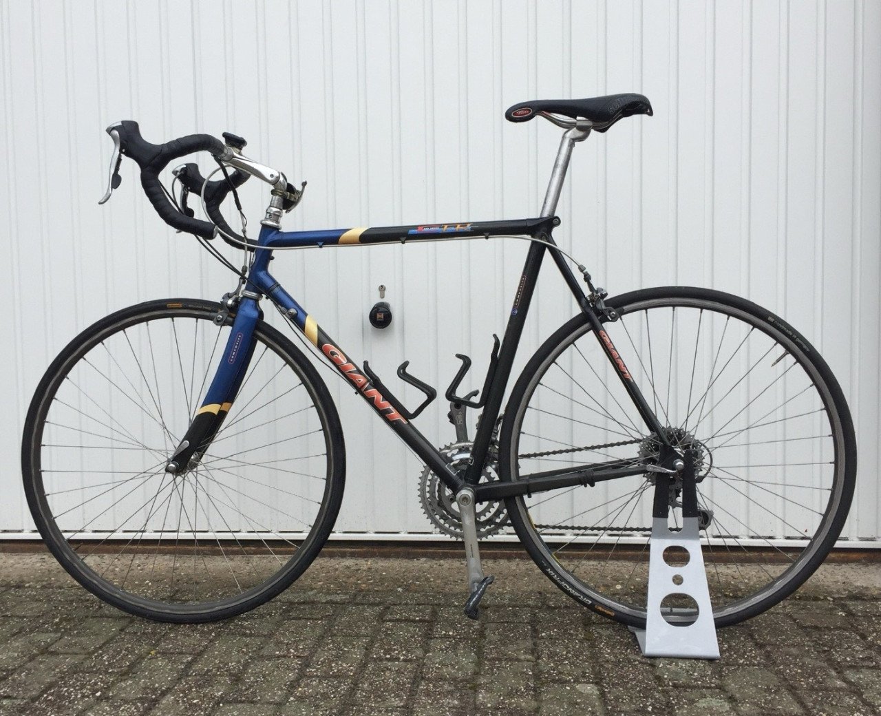 Giant CFR Pro series