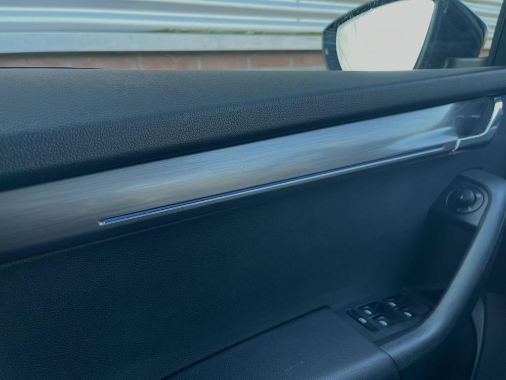 Skoda Octavia combi 1.8 tsi greentech style business | btw | orig. nl | car