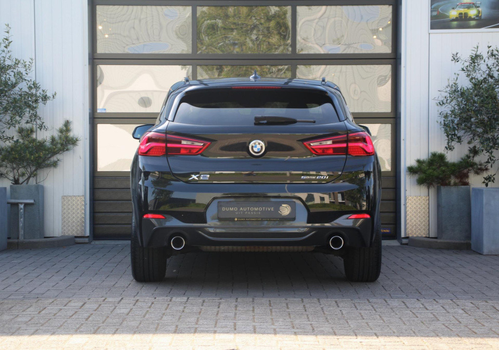 BMW X2 sdrive20i m-sport automaat. - led - elek kofferklep - headup - navi 