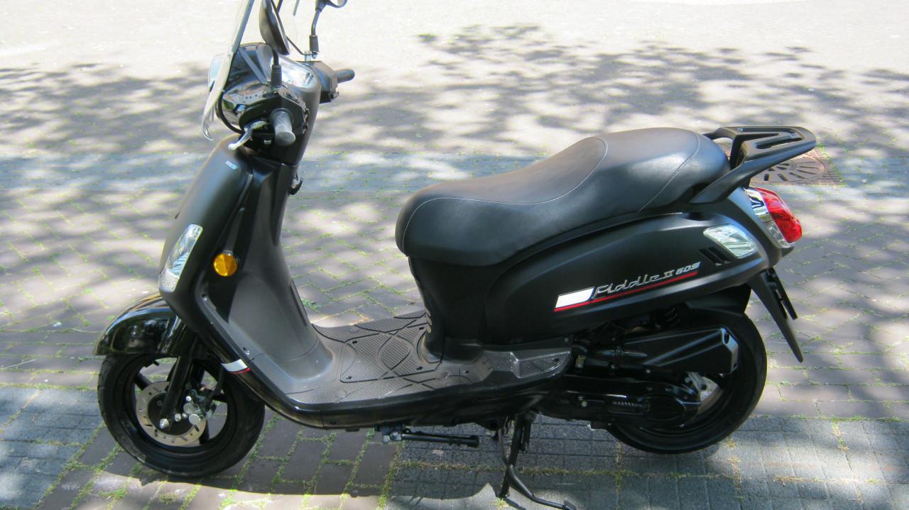 TE KOOP SYM FIDDLE UIT JUNI 2022 TYPE INJECTIE VOOR 950 EURO