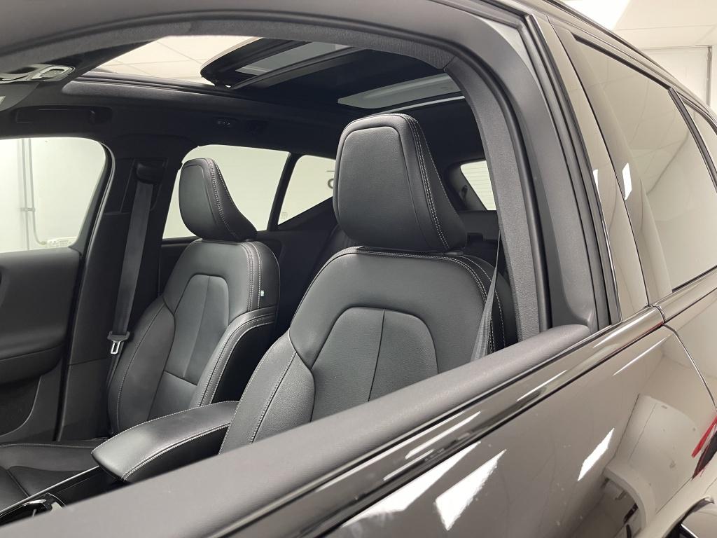 Volvo XC40 1.5 t5 recharge r-design | 360 camera | panoramadak | pilot ass.