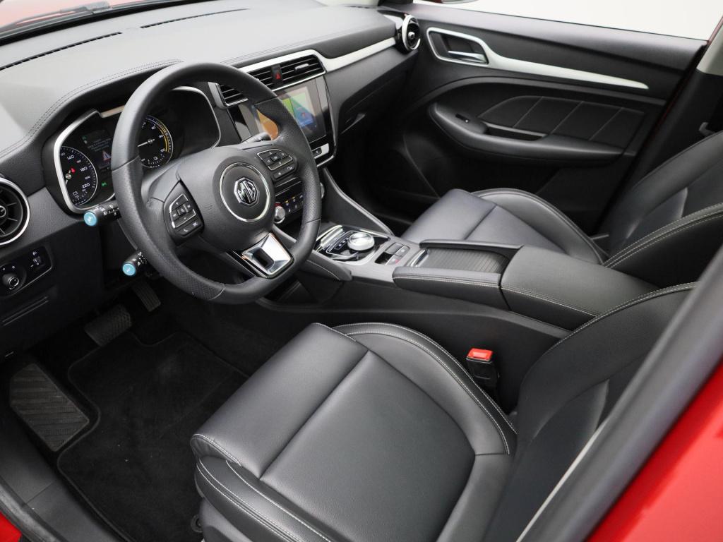 MG Zs Ev mg luxury 45 kwh | automaat | panoramadak | leder | navigatie | ai