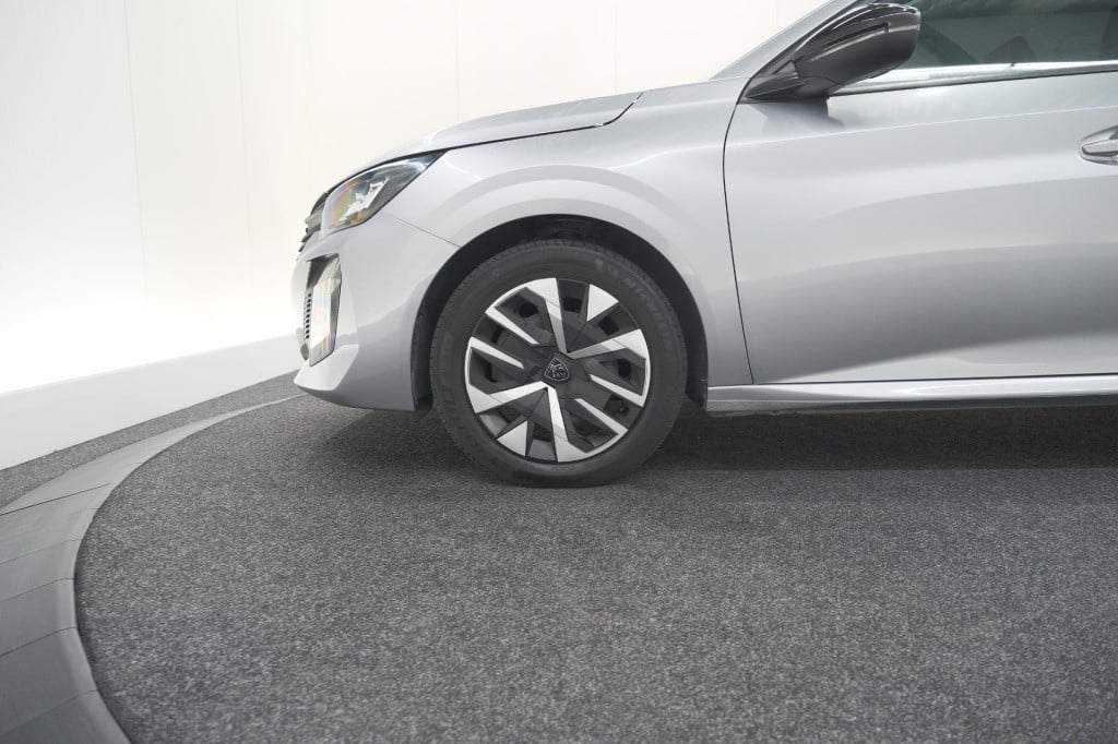 Peugeot 208 puretech 100 active | parkeersensoren | navigatie | apple carpl