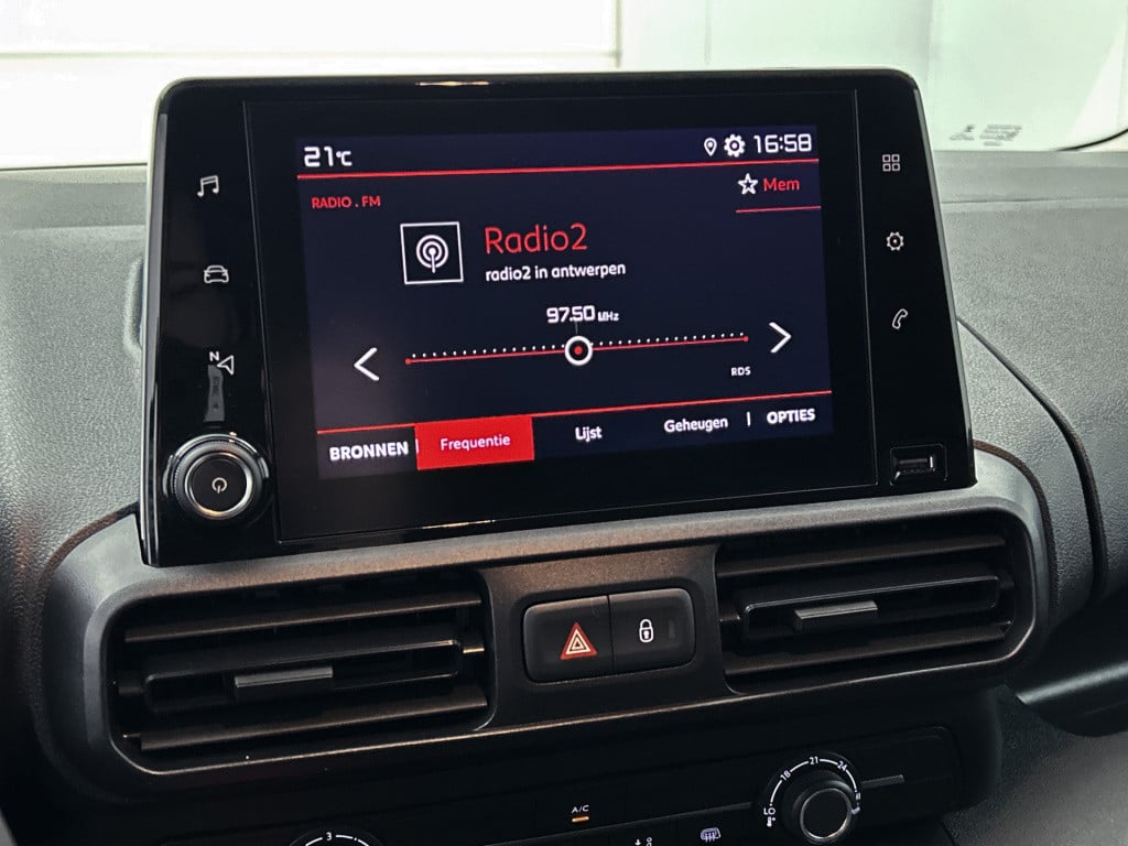 Citroen Berlingo bluehdi 100pk club | rijklaar | camera | parkeersensoren |