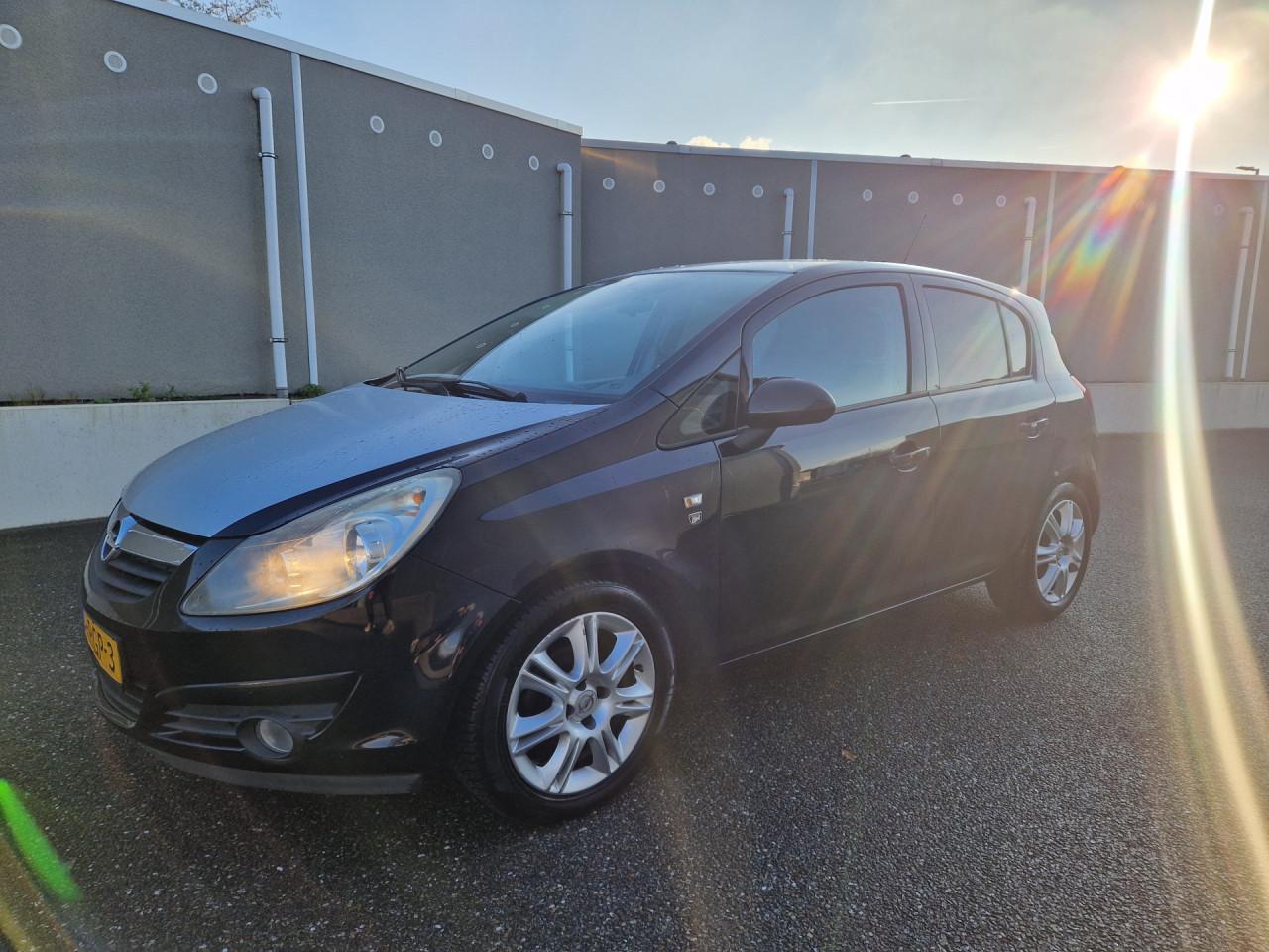 Opel Corsa 1.4-16V '111' Edition