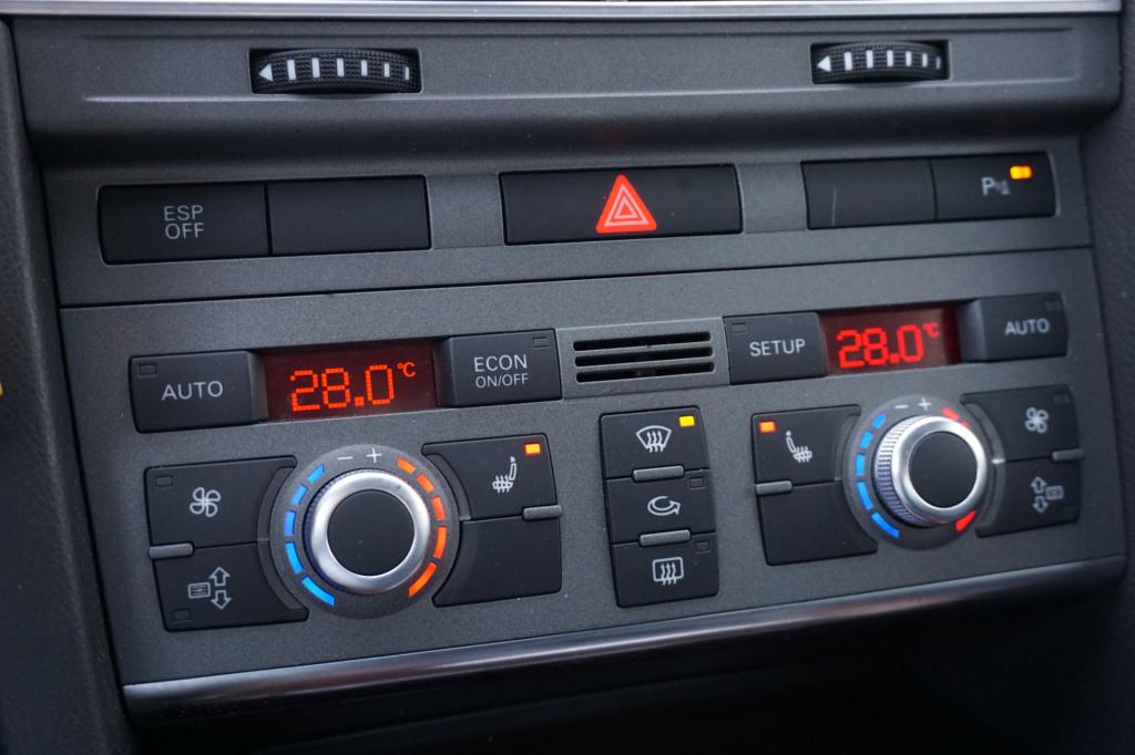 Audi A6 limousine 2.4 v6 pro line automaat - climate / stoelverw. / cruise 