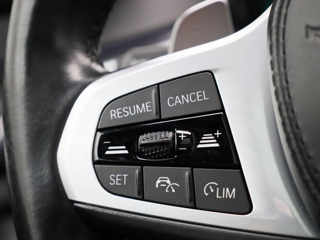 BMW 5 Serie 520e business edition plus | m-sport | automaat | schuifdak | t