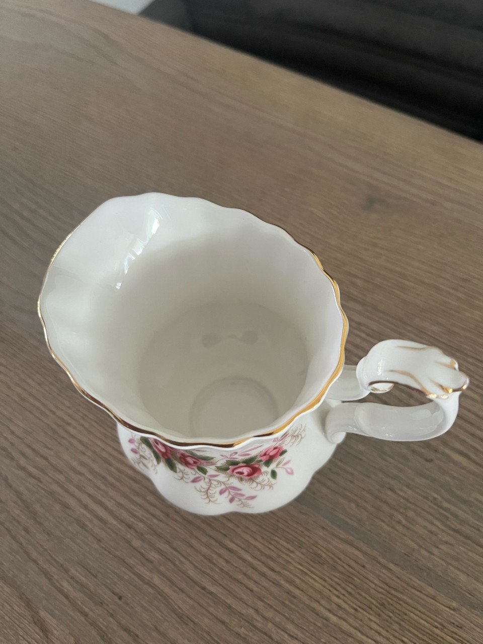 Melkkannetje van Royal Albert