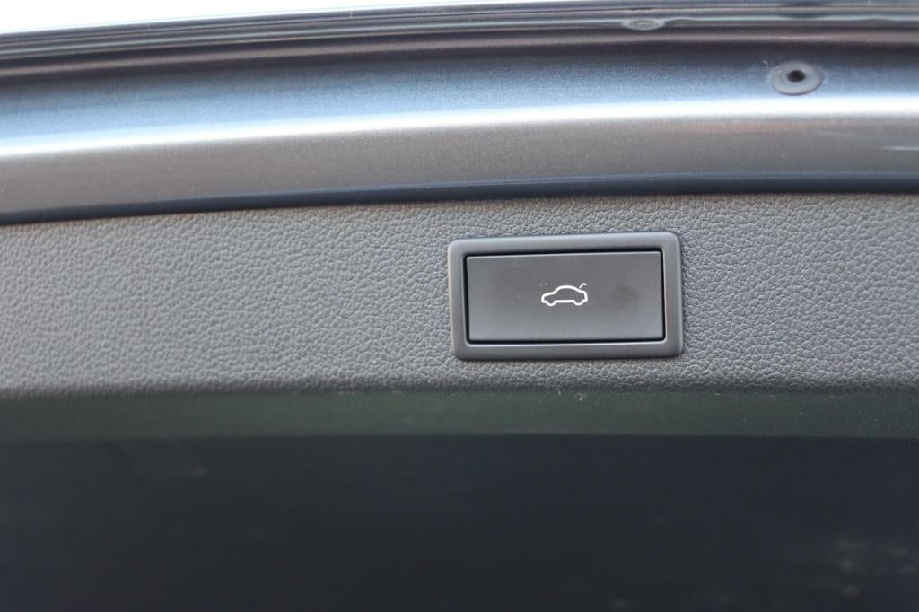 Skoda Superb combi 1.4 tsi iv sportline 218pk dsg6