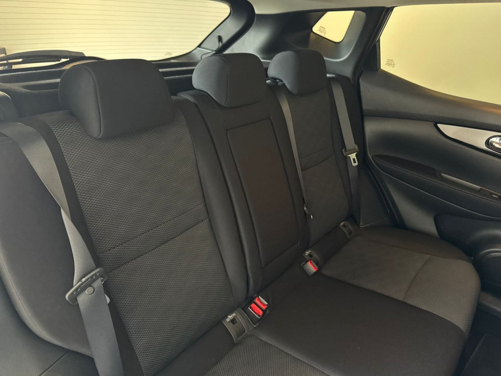 Nissan Qashqai 1.6 connect edition