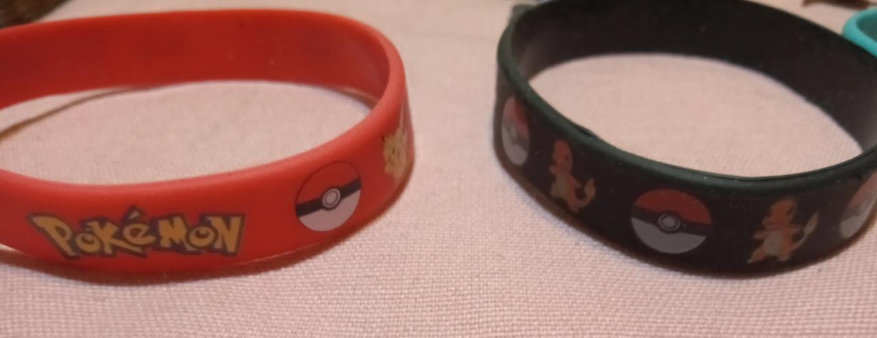 44 Pokemon poppetjes en 4 armbandjes