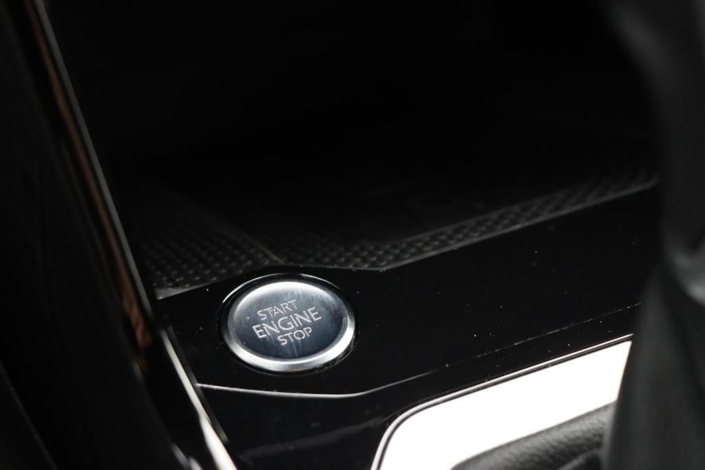 Volkswagen T-roc 1.5 tsi r-line business black style dsg7 150pk