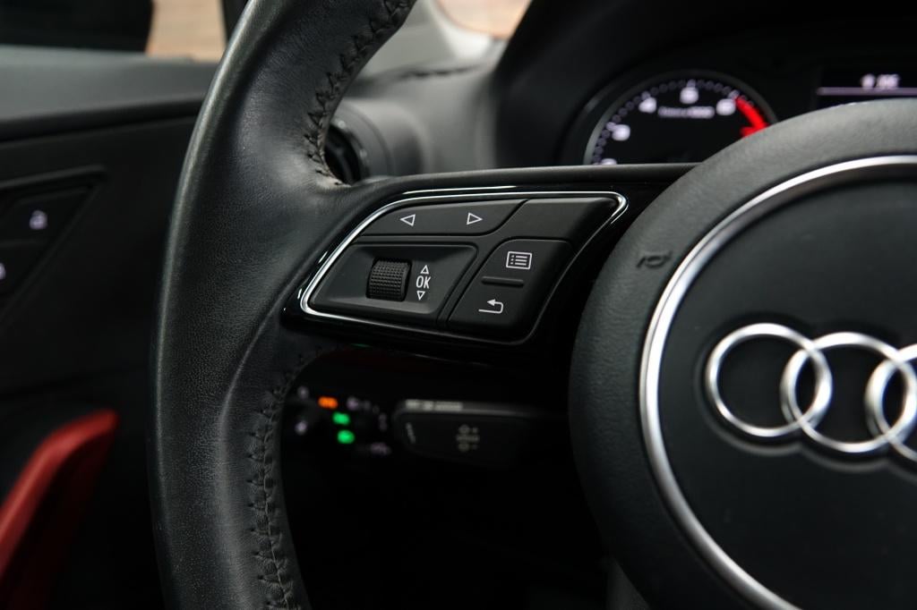 Audi Q2 1.4 tfsi | bluetooth | pdc | 19" |