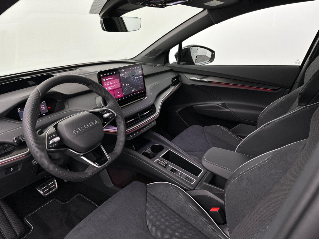 Skoda Enyaq Iv sportline elektromotor 210 kw / 286 pk suv elektri