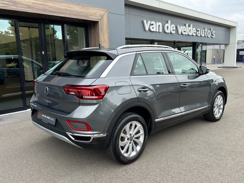 Volkswagen T-roc 1.5 tsi 150pk dsg style carplay | camera | keyless | elek.