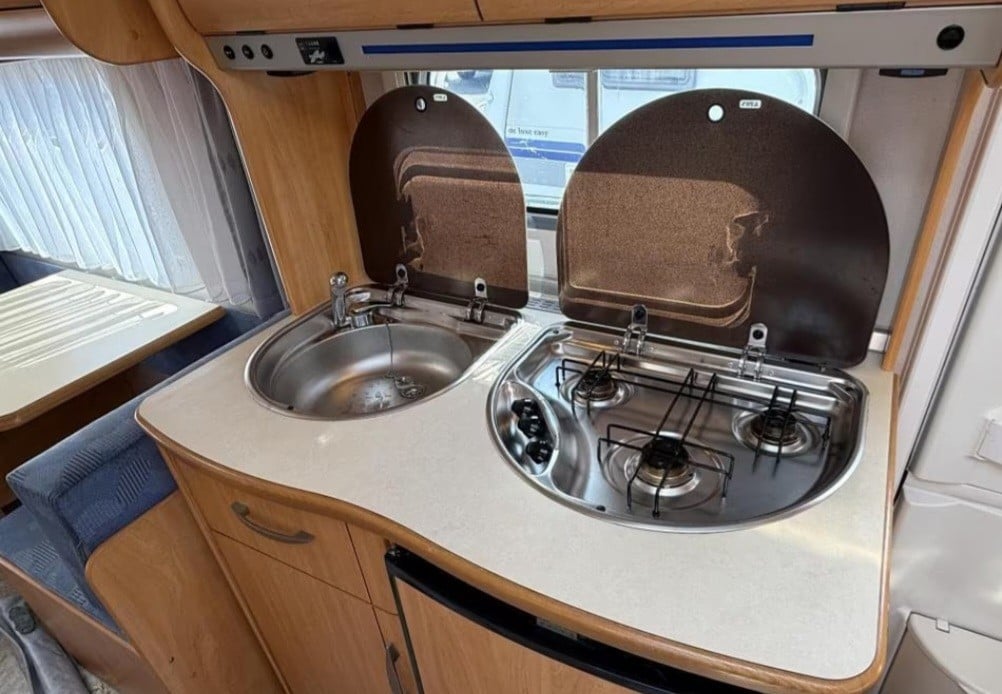 Fendt caravan 5 persoons met stapelbed