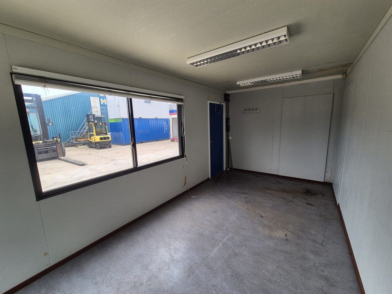 6x3m kantoorunit / woonunit / schaftkeet / bouwkeet