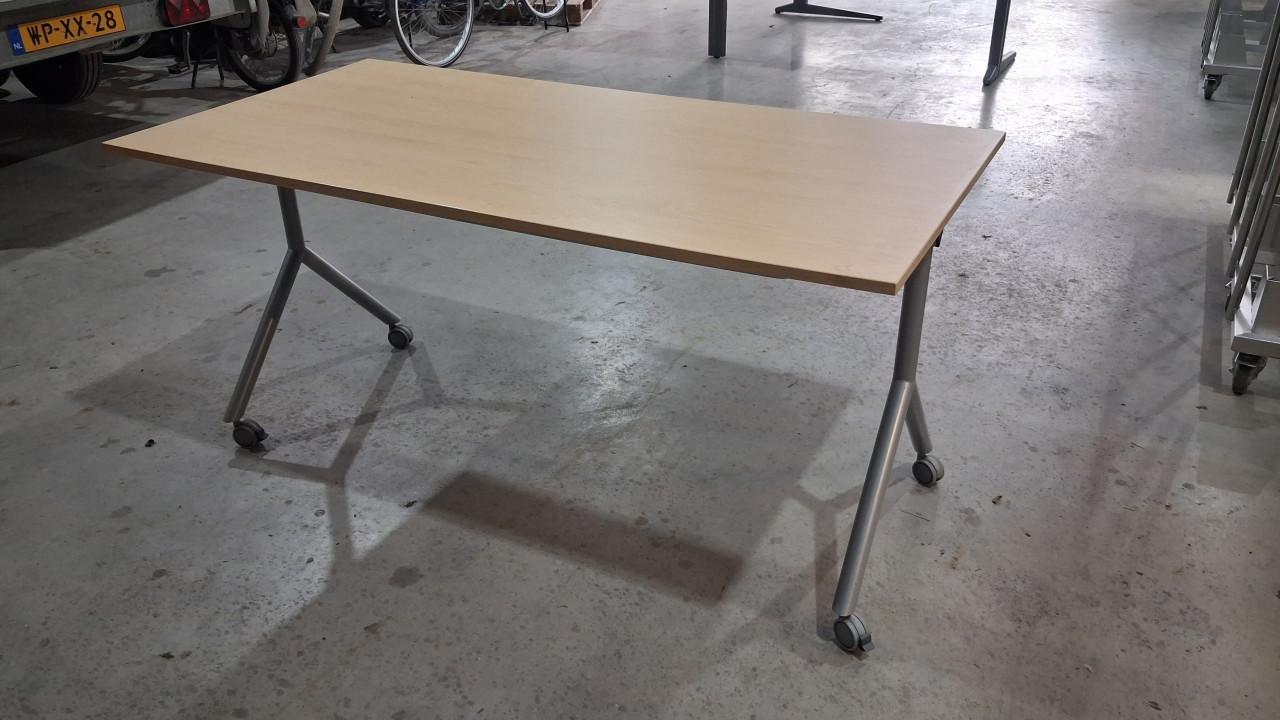 Verrijdbare werktafel buro