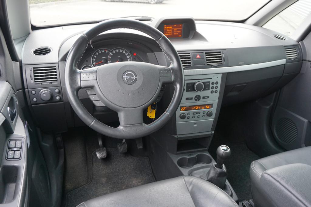 Opel Meriva 1.6-16v cosmo climate / half leder / elektr. ramen / trekhaak /