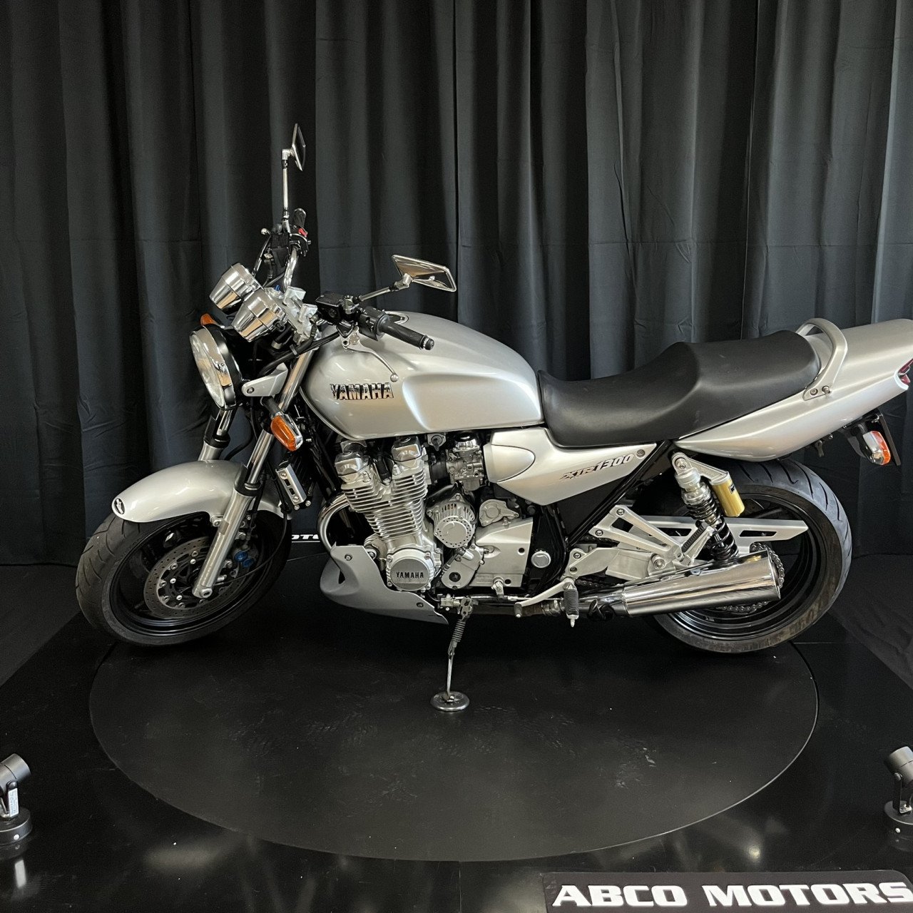 Yamaha XJR1300