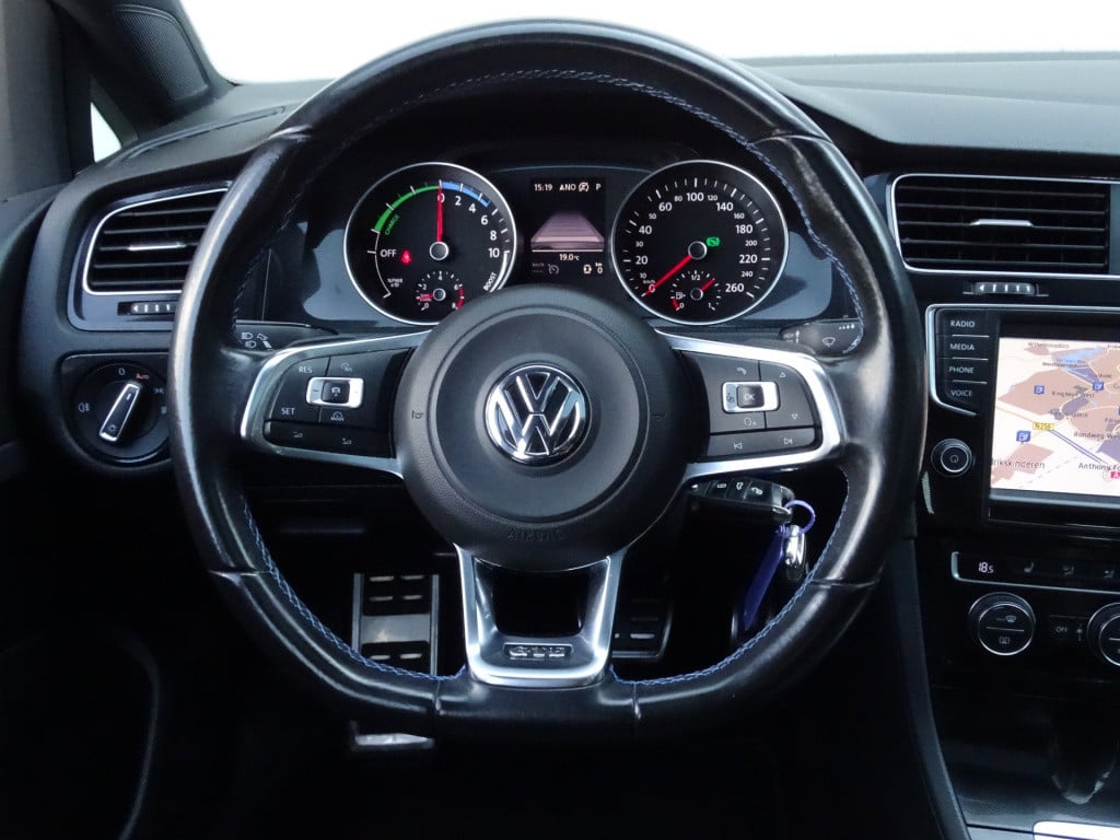 Volkswagen Golf 1.4 tsi gte executive pluspakket | adaptive cruise control 