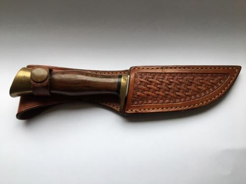 Browning mes met lederen foedraal