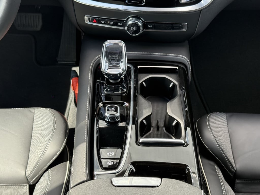 Volvo V60 t6 398pk recharge plus dark| adap.cruise| 360camera| trekaak