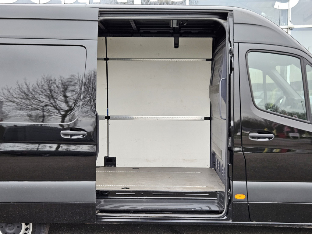 Mercedes-Benz Sprinter 317 1.9 cdi l2h2 170pk | camera | cruisec. | carplay