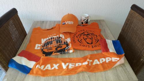 Max verstappen official Merchandise spullen