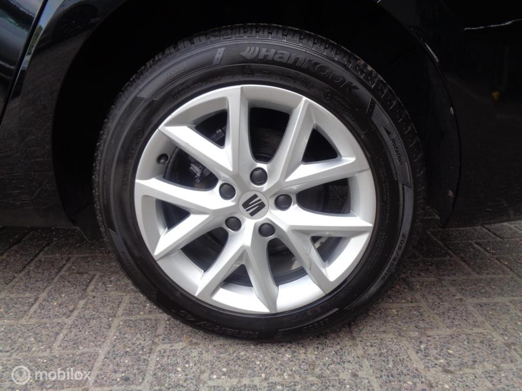 Seat Leon sportstourer 1.5 tsi style business/airco/lm velgen/carplay/pdc/c