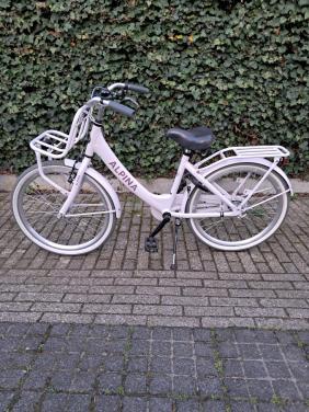 Mooie 22 inch Alpina Clubb Meisjesfiets