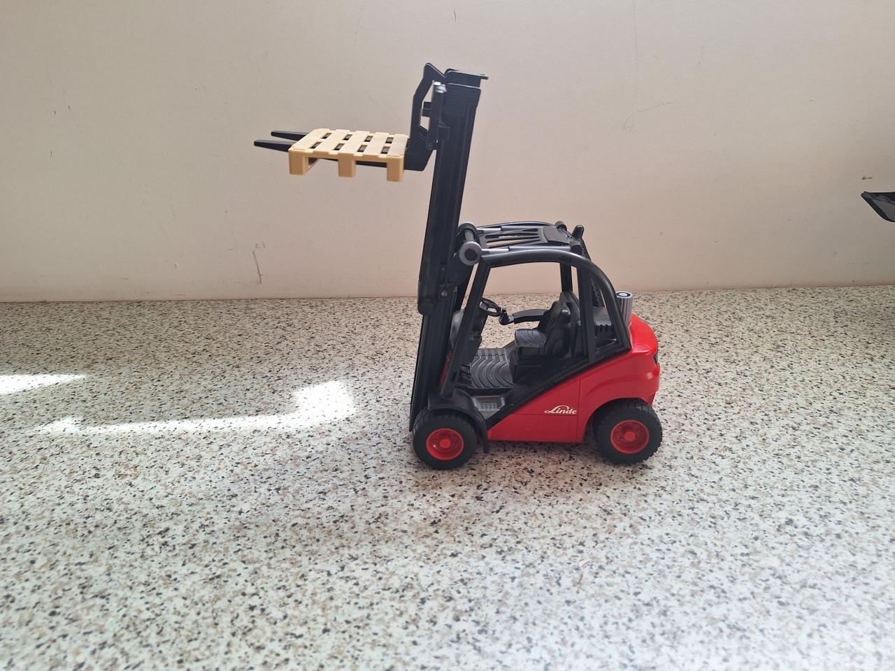 Bruder heftruck Linde