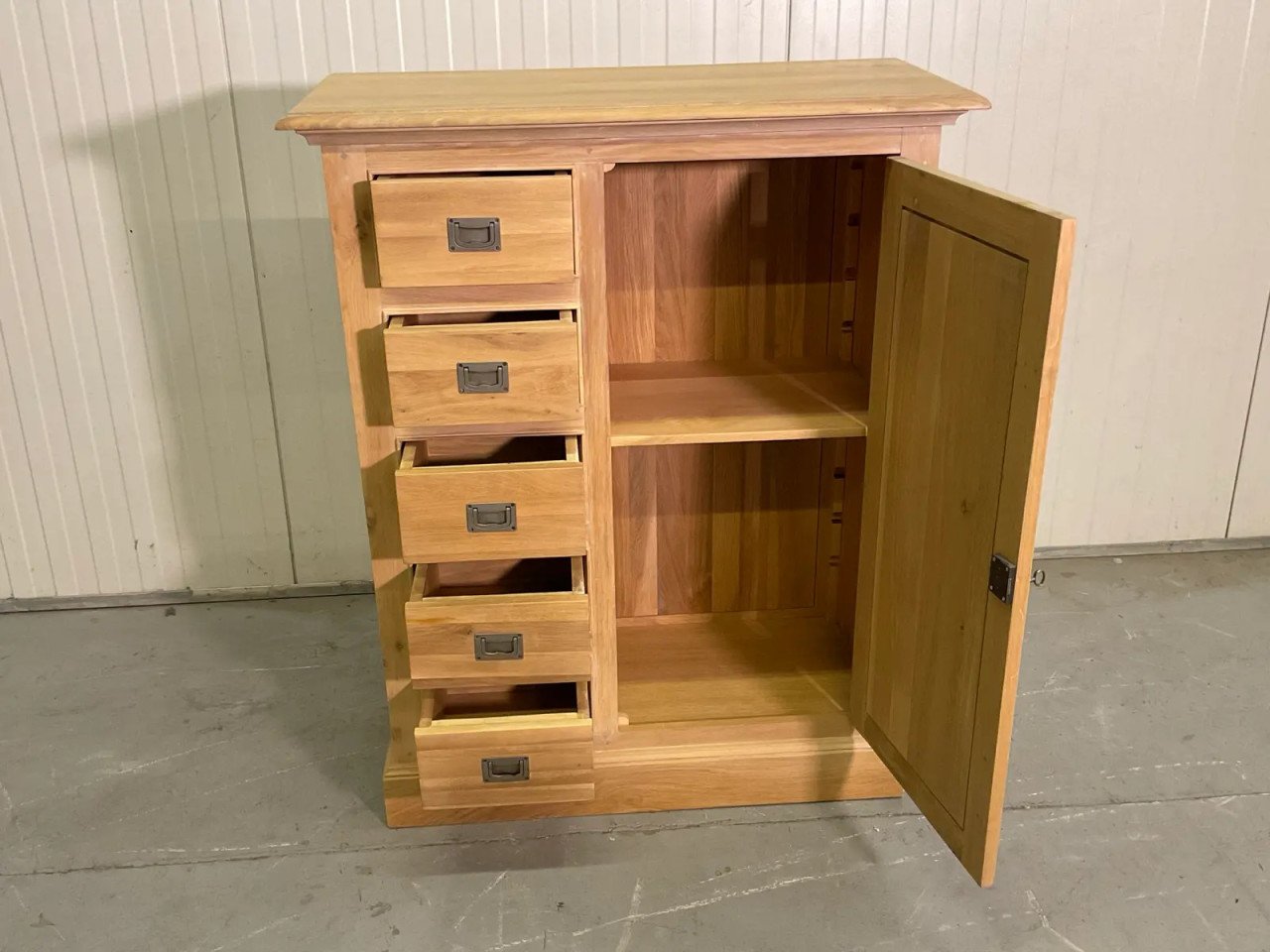 Nieuwe Opbergkast eikenhout 127x100x45