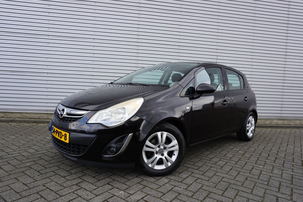 Opel Corsa 1.3 cdti ecoflex s/s edition airco / navi / cruise / lm velgen /