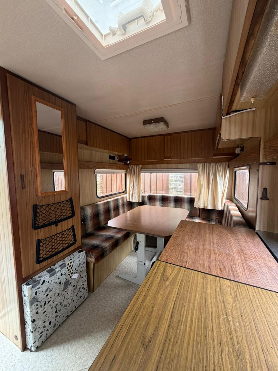 Caravan Chateau Grand Prix 1983, perfecte instapcaravan!