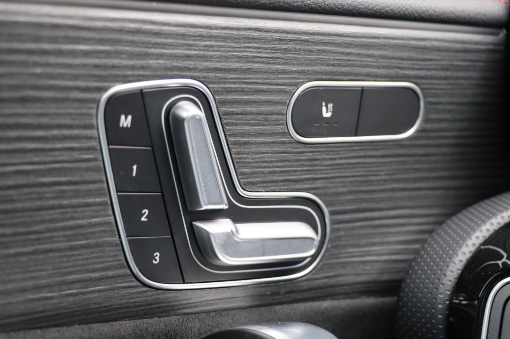 Mercedes-Benz Cla 200 amg line 163pk