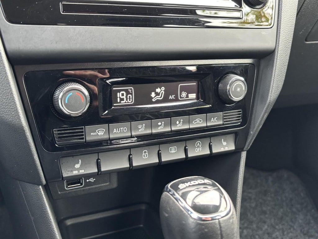 Skoda Rapid spaceback 1.0 tsi greentech clever | trekhaak | navigatie | sto