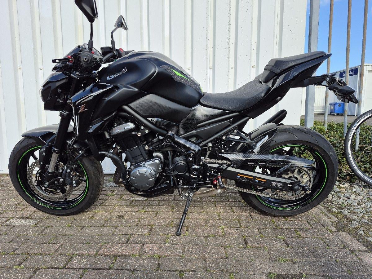 Kawasaki Z900 uit 2019, stoere naked bike met veel extra's