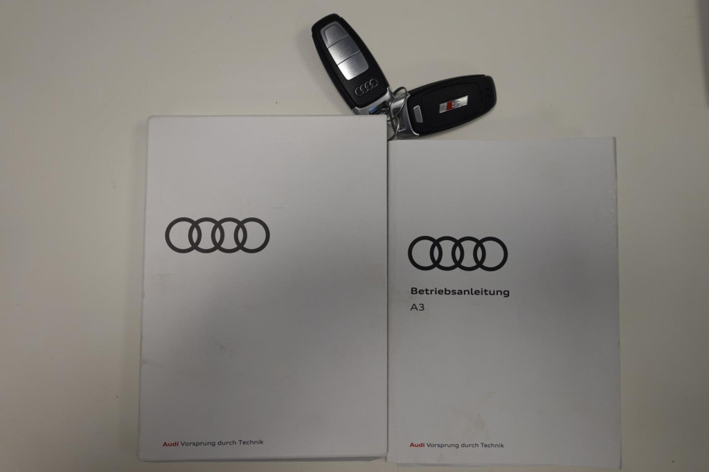 Audi S3 limousine 2.0 tfsi 310 pk ! quattro