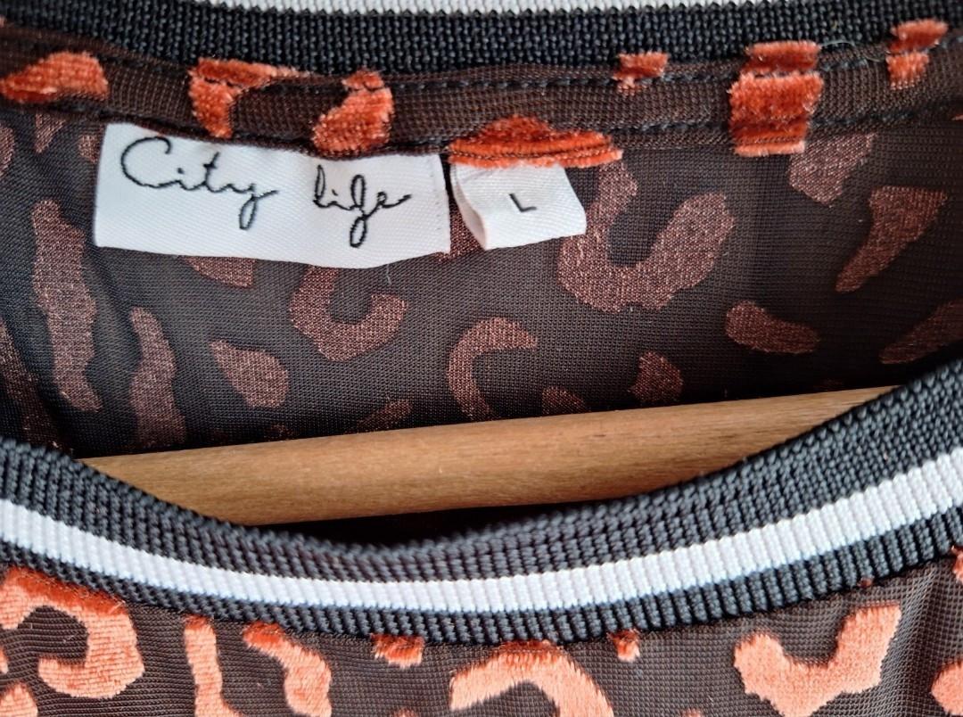 2 shirts panterprint