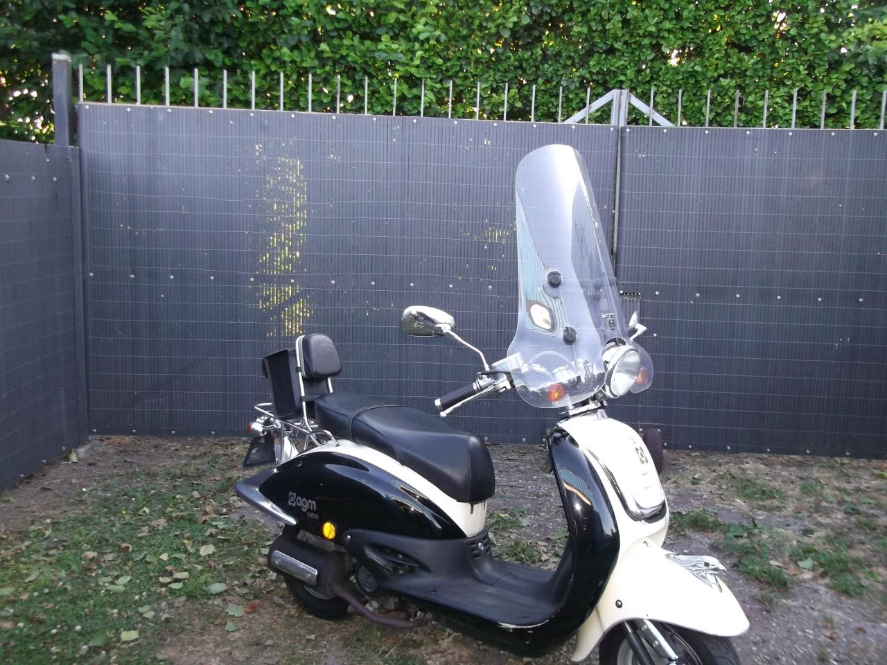 Retro scooter