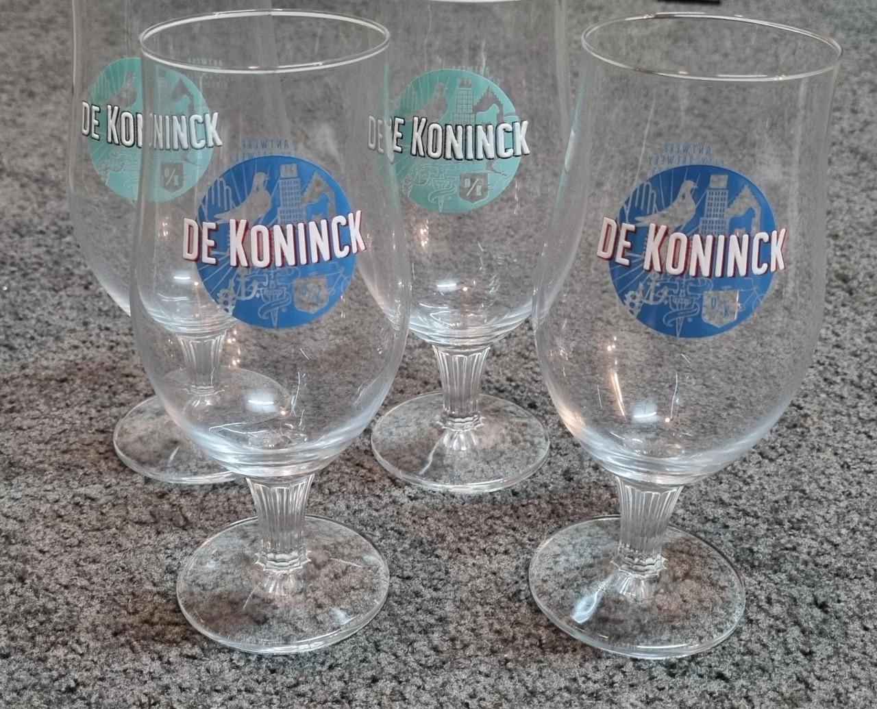 4 BIERGLAZEN van het merk 'DE KONINCK'🍺🍺🍻