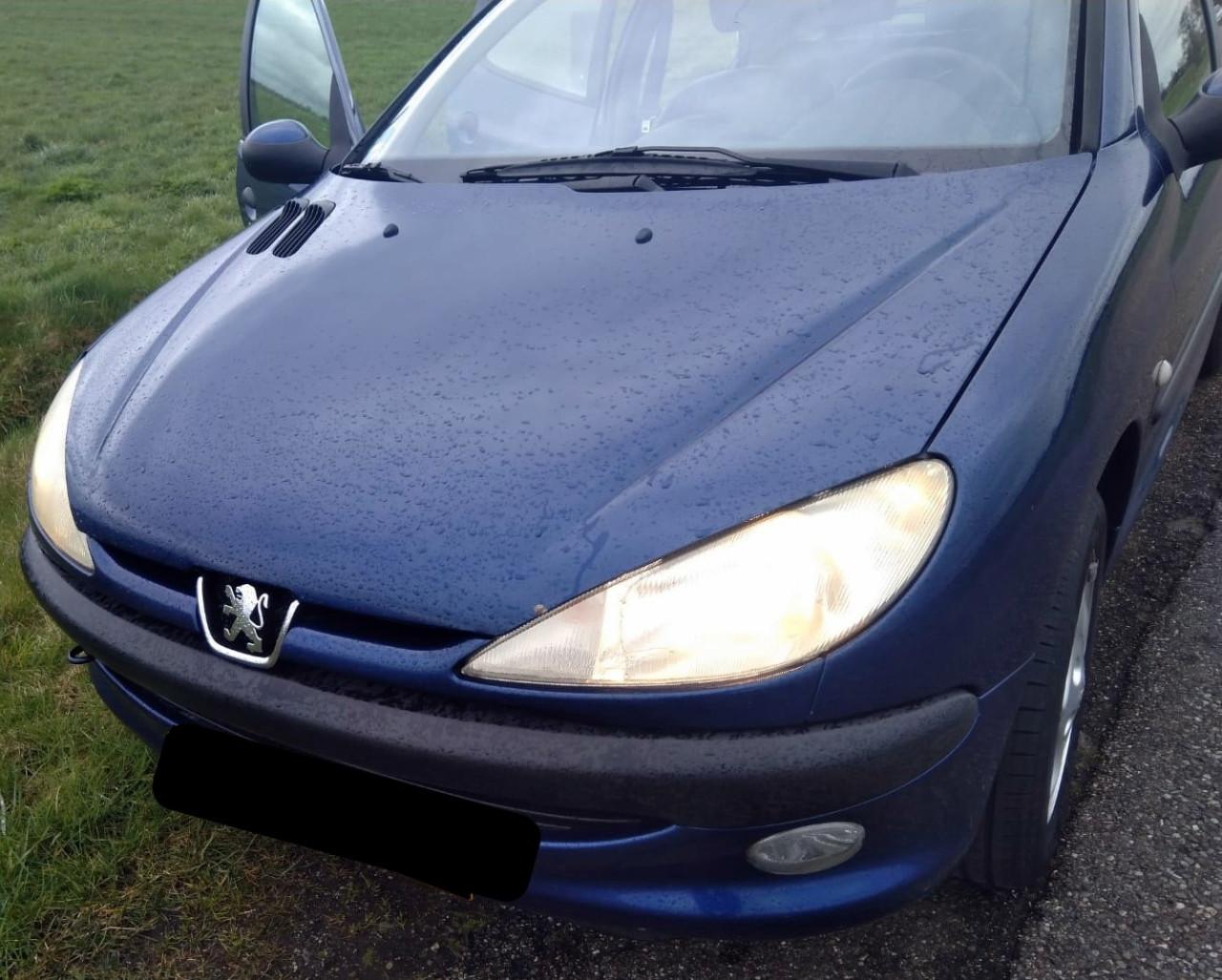 Vandaag 350,00 - Peugeot 206 vijfdeurs 1.4 Benzine