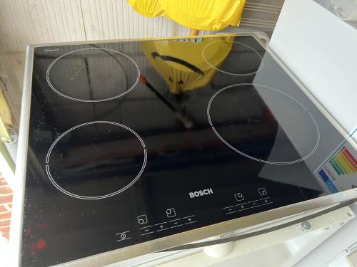Bosch keramische inbouw Kookplaat met preilex stekker