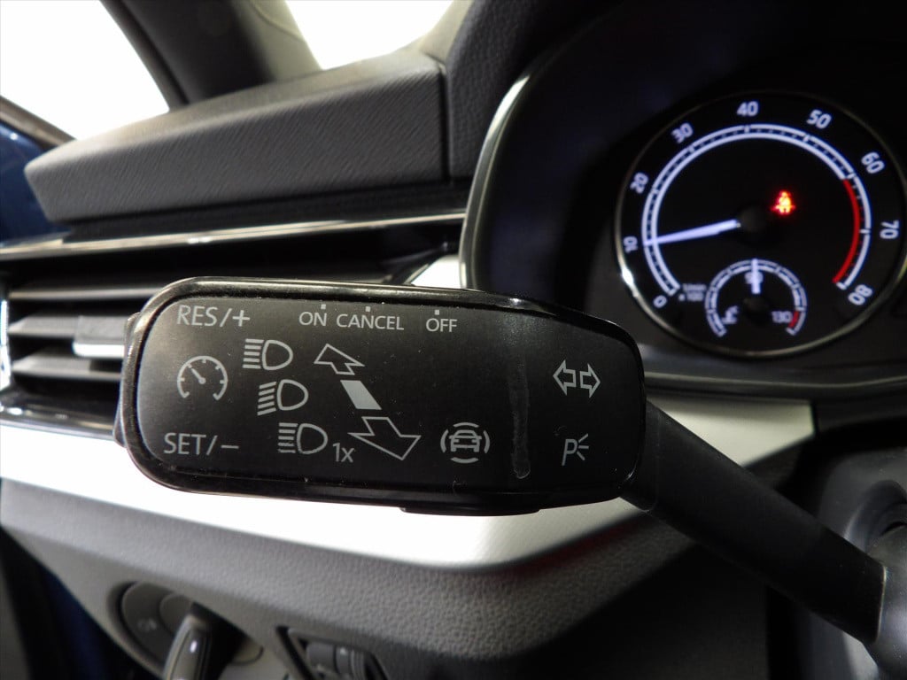 Skoda Kamiq 1.0 tsi greentech 110pk dsg-7 sport business